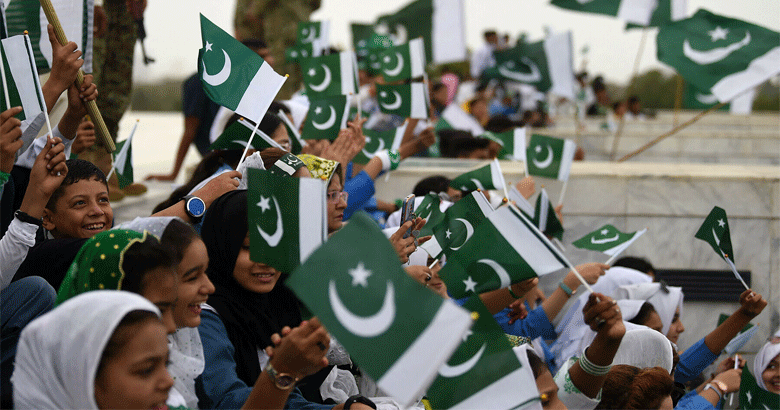 پاکستانی قوم کا جشن آزادی پر وطن عزیز سے محبت کا اظہار