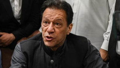 Photo of اسٹیبلشمنٹ فراڈ لوگوں کو بٹھا کر ملک اور اداروں کو تباہ کر رہی ہے: عمران خان